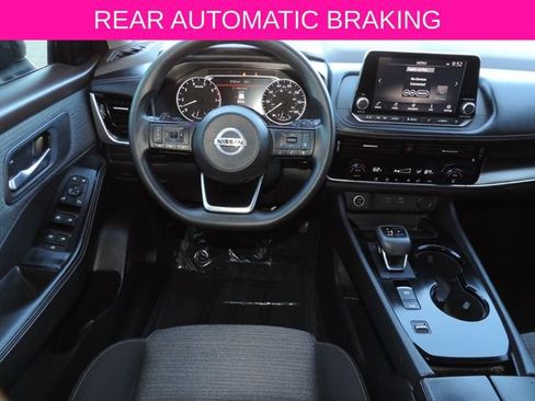 Used 2021 Nissan Rogue SV image 15