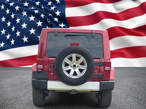 Used 2012 Jeep Wrangler Sahara w/ Connectivity Group AWD/4WD image 8