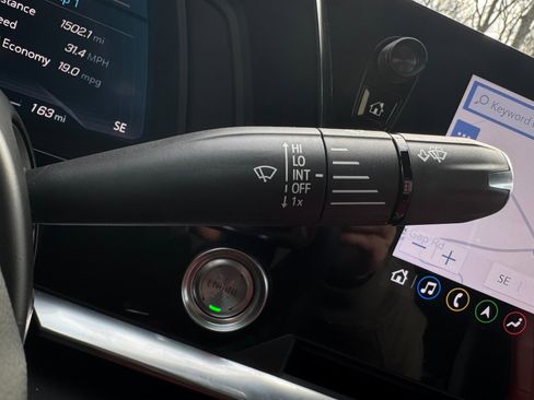 Used 2021 Chevrolet Corvette Stingray Preferred Cpe w/ 2LT image 42