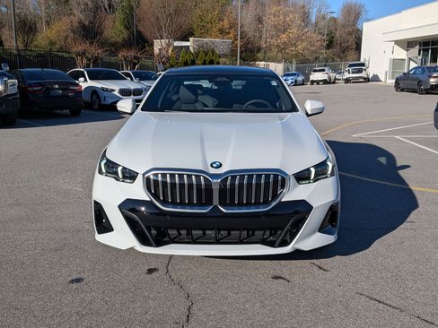 New 2026 BMW 530i xDrive w/ M Sport Package image 8