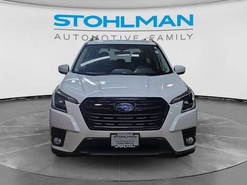 Used 2023 Subaru Forester Premium AWD/4WD image 2