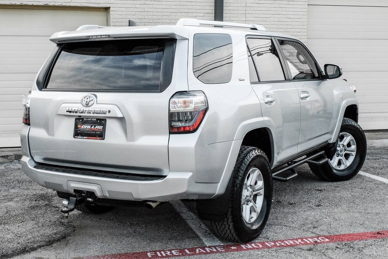 Used 2016 Toyota 4Runner SR5 AWD/4WD image 10