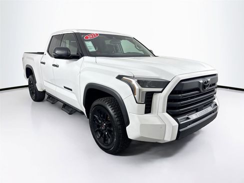 Used 2023 Toyota Tundra SR5 w/ SR5 Convenience Package AWD/4WD image 9