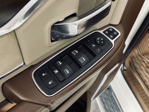 Used 2023 RAM 3500 Laramie image 20