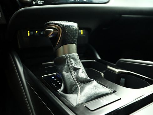 Used 2023 Lexus ES 350 F Sport w/ Accessory Package (Z2) FWD image 37