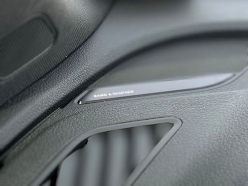 Used 2022 Audi SQ5 Premium Plus w/ Premium Plus Package image 27