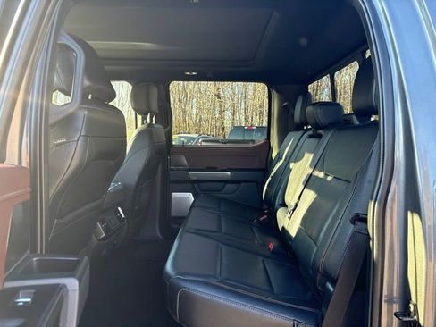 Used 2022 Ford F150 Lariat w/ Equipment Group 502A High image 16