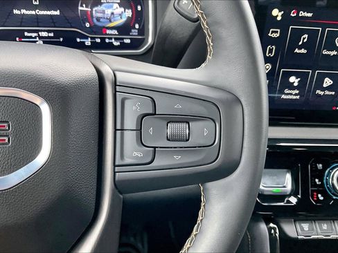 Used 2025 GMC Sierra 3500 AT4 w/ AT4 Premium Plus Package image 19