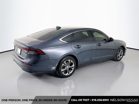 Used 2023 Honda Accord EX image 5