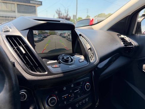 Used 2018 Ford Escape Titanium w/ Ford Safe & Smart Package AWD/4WD image 20