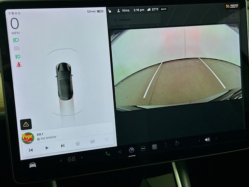 Used 2018 Tesla Model 3 Long Range image 22