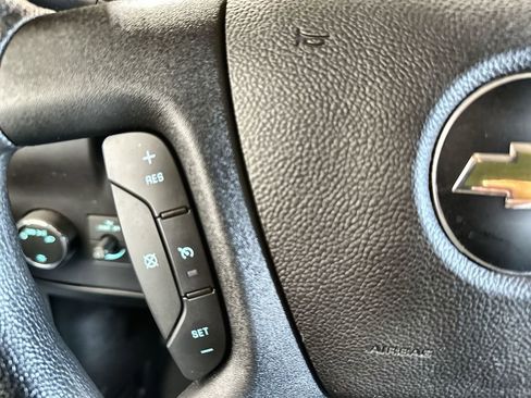 Used 2024 Chevrolet Express 2500 w/ Driver Convenience Package image 28