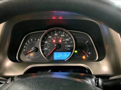 Used 2013 Toyota RAV4 LE AWD/4WD image 26