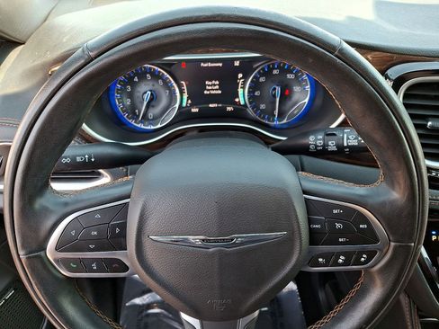 Used 2022 Chrysler Pacifica Pinnacle AWD/4WD image 20