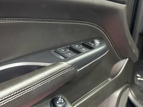 Used 2013 Cadillac SRX Luxury w/ Driver Awareness Package FWD image 8