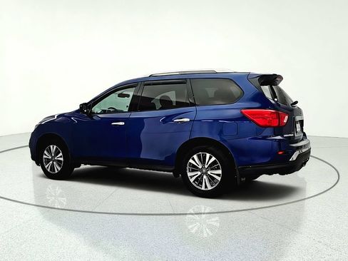 Used 2018 Nissan Pathfinder SL AWD/4WD image 5