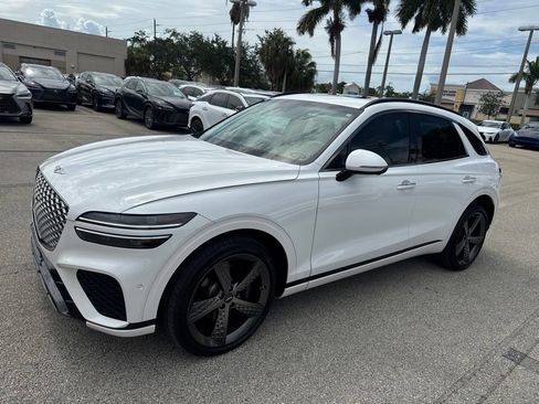 Used 2025 Genesis GV70 3.5T Sport w/ Sport Advanced Package AWD/4WD image 3