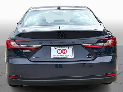 Used 2025 Toyota Camry LE image 4