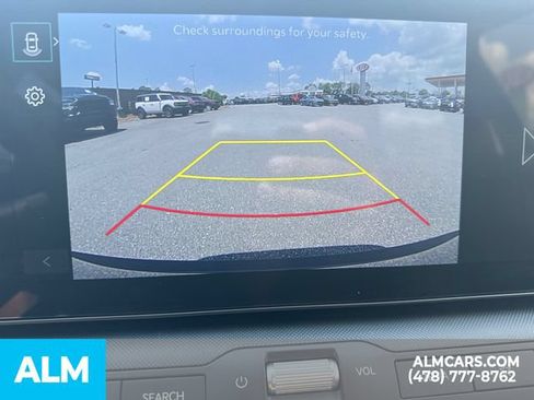 Used 2025 Kia K4 FWD image 32