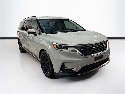 Used 2024 Kia Carnival SX Prestige image 1