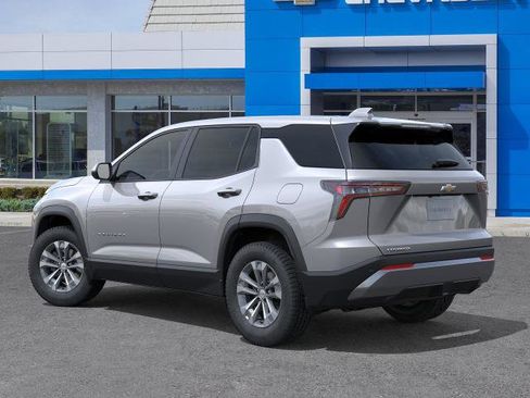 New 2026 Chevrolet Equinox LT w/ Convenience Package II FWD image 3