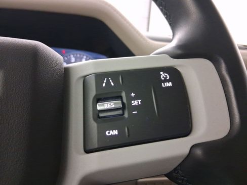 Used 2021 Land Rover Defender 90 S image 12