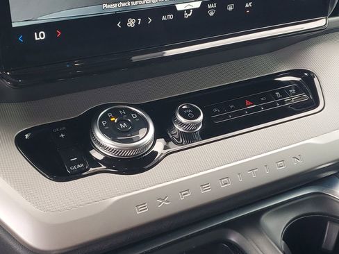 Certified 2025 Ford Expedition Active RWD image 28