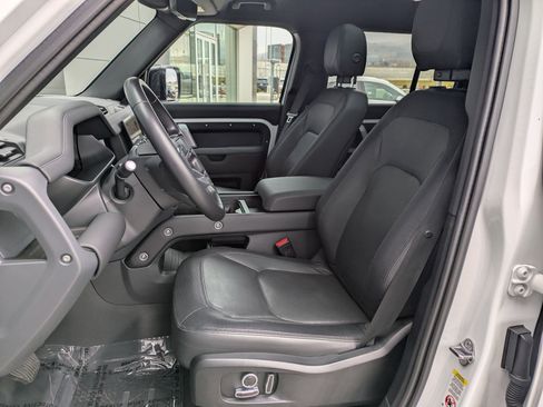Certified 2024 Land Rover Defender 130 X-Dynamic SE image 25