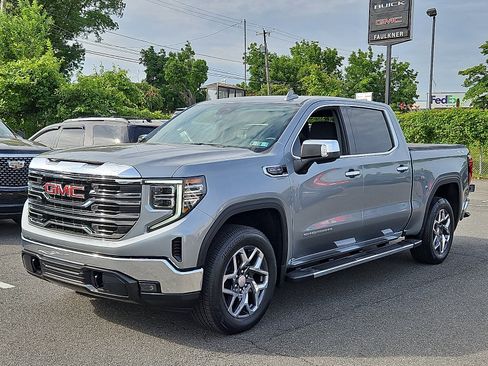 Used 2023 GMC Sierra 1500 SLT w/ SLT Premium Package AWD/4WD image 3