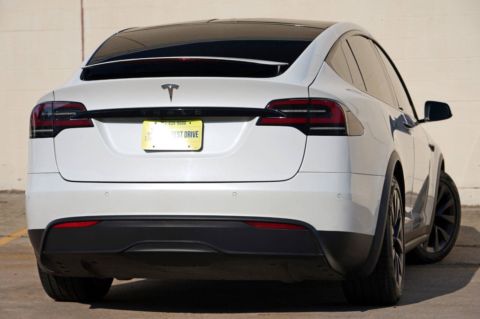 Used 2023 Tesla Model X AWD/4WD image 5