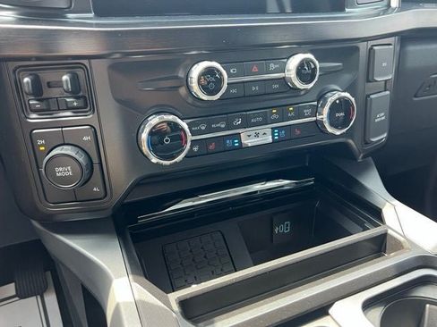 Used 2026 Ford F250 Lariat w/ Black Appearance Package AWD/4WD image 15