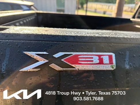 Used 2024 GMC Sierra 1500 SLT w/ SLT Premium Package AWD/4WD image 12
