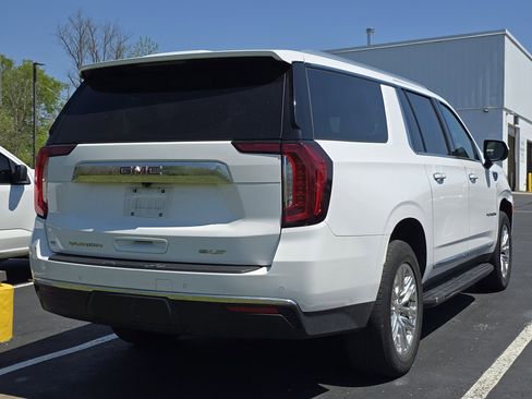 Used 2022 GMC Yukon XL SLT RWD image 3