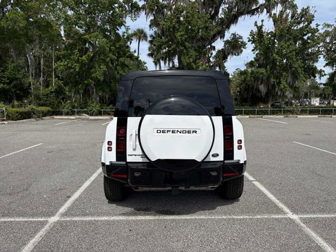 Used 2023 Land Rover Defender 110 X-Dynamic SE AWD/4WD image 6