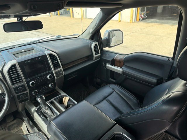 Used 2019 Ford F150 Lariat w/ Equipment Group 502A Luxury AWD/4WD image 14