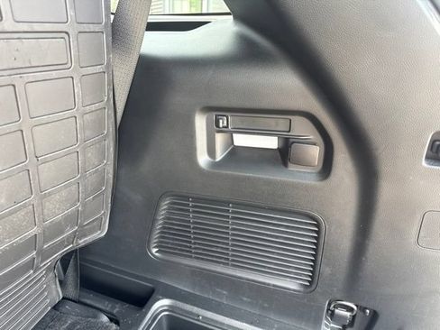 Used 2023 Ford Explorer XLT w/ Equipment Group 202A AWD/4WD image 48