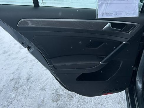 Used 2018 Volkswagen Golf Alltrack image 40