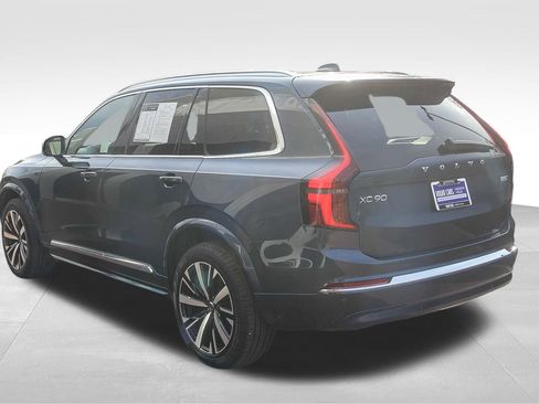 Certified 2025 Volvo XC90 B5 Core w/ Climate Package image 8