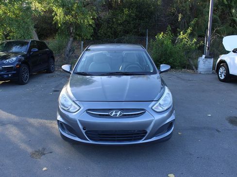 Used 2016 Hyundai Accent SE FWD image 2
