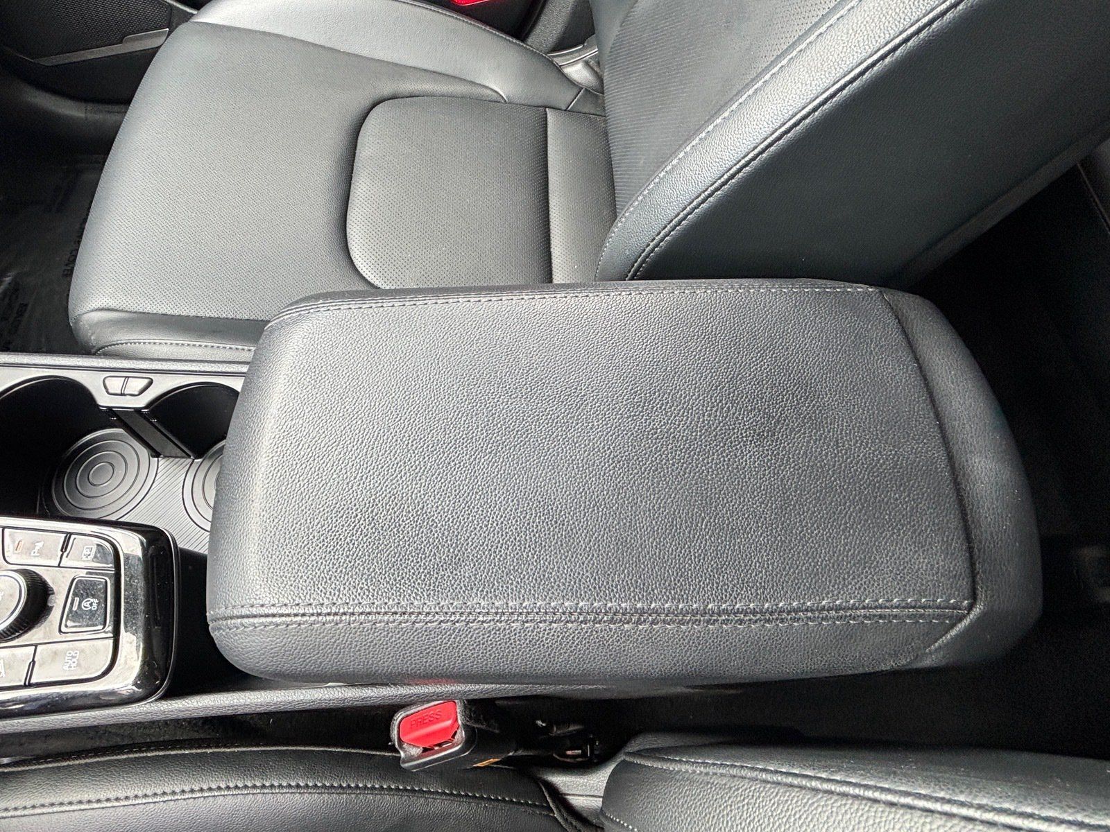 Certified 2024 Kia Sportage EX FWD image 17