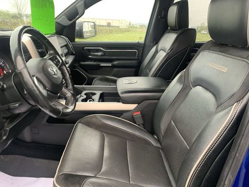 Used 2019 RAM 1500 Laramie w/ Sport Appearance Package AWD/4WD image 11
