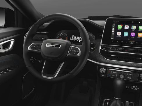 New 2026 Jeep Compass Latitude image 9
