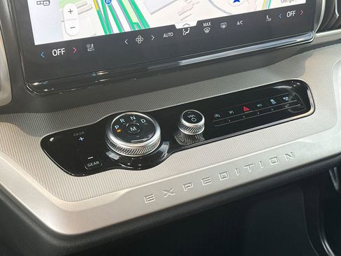 Certified 2025 Ford Expedition Max Active image 33