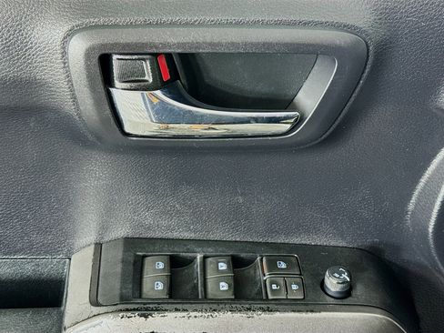 Used 2020 Toyota Tacoma TRD Sport w/ Technology Package RWD image 23