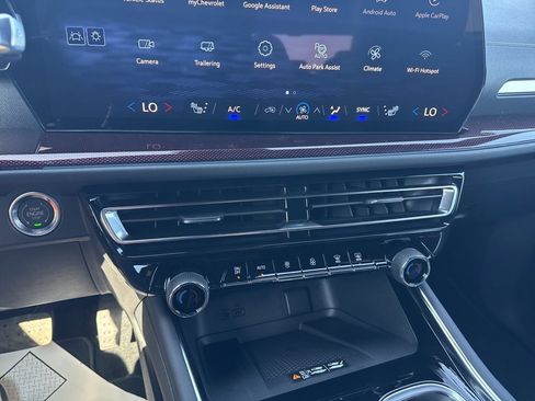 New 2026 Chevrolet Traverse Z71 image 19