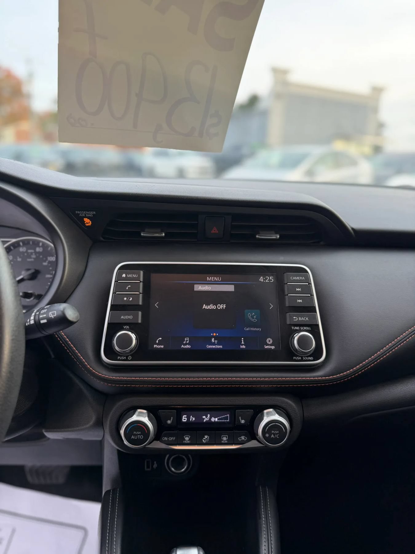 Used 2020 Nissan Kicks SR w/ SR Premium Package FWD image 15