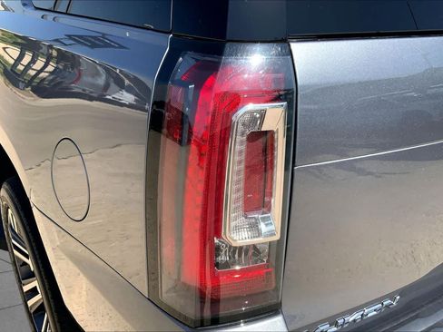 Used 2019 GMC Yukon Denali w/ Denali Ultimate Package AWD/4WD image 27