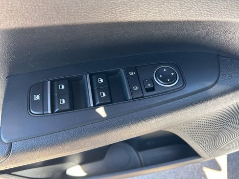 Used 2024 Kia Forte LXS FWD image 28