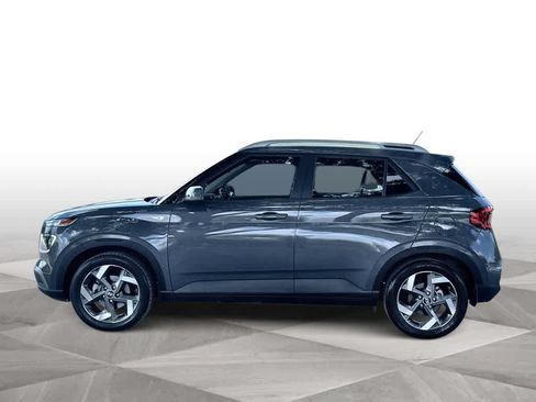 Used 2024 Hyundai Venue SEL FWD image 5