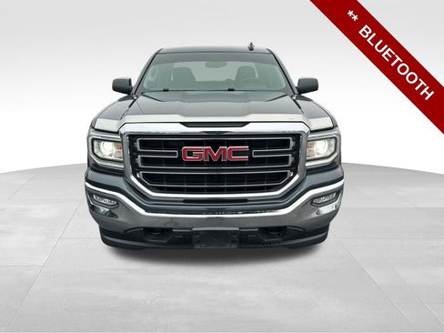 Used 2017 GMC Sierra 1500 SLE image 9